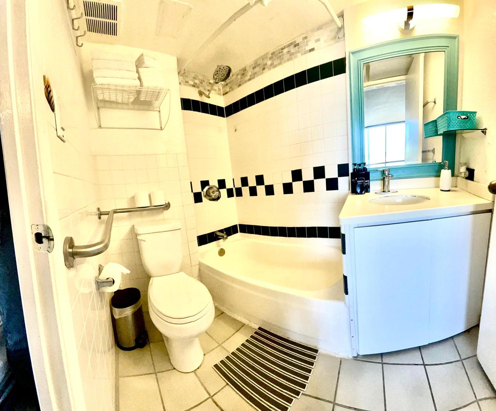 Diamond, Ocean, And Canal View Affordable Family House7Person Honolulu Esterno foto